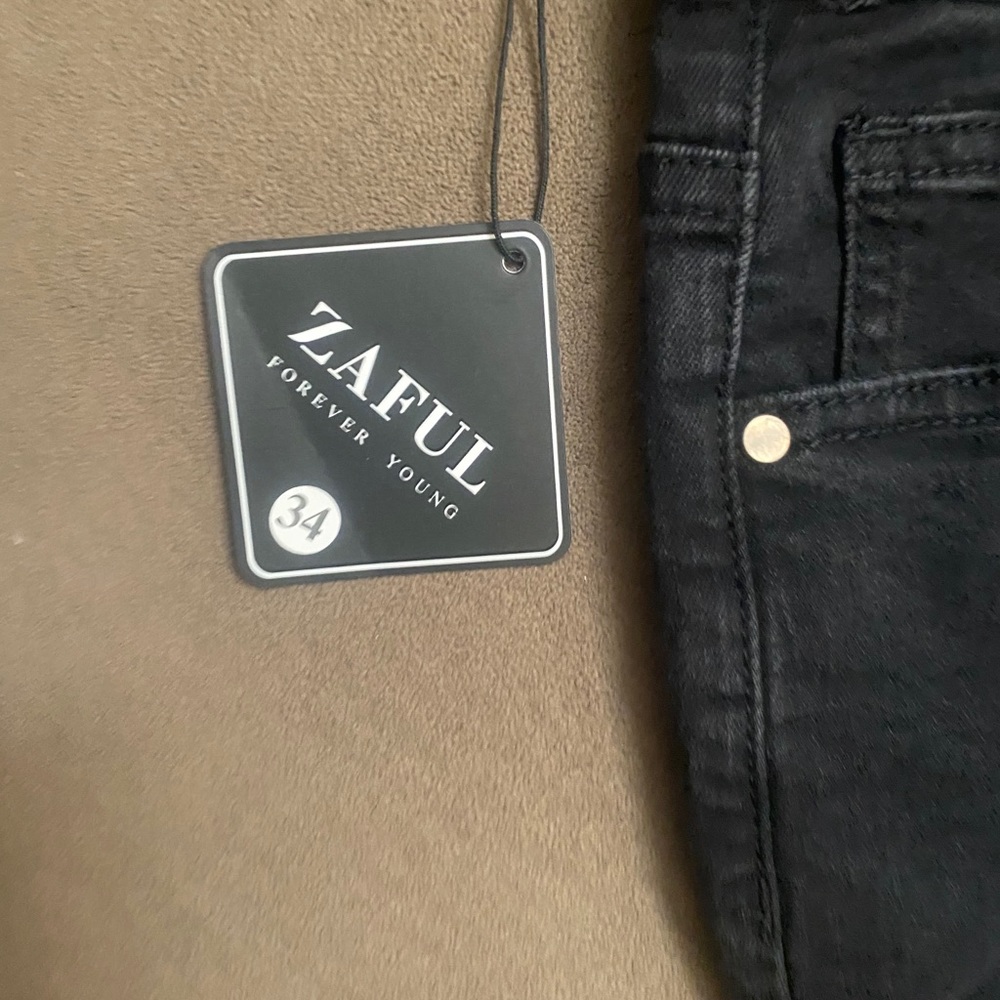 Jeans - Picture 4 of 4
